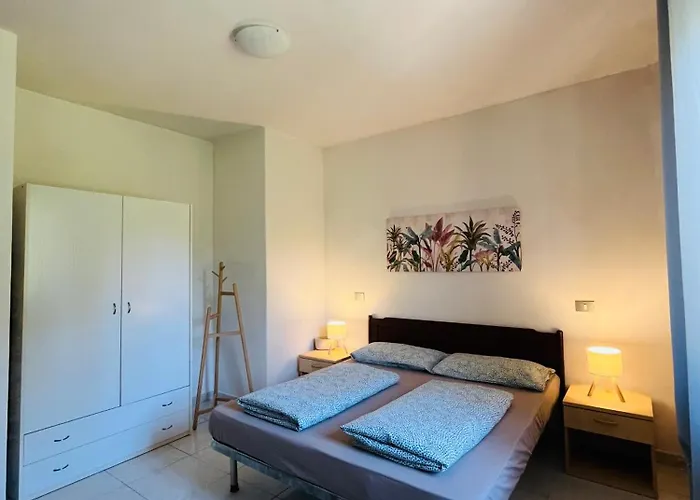 Casa Coghinas Corbezzolo 公寓 *